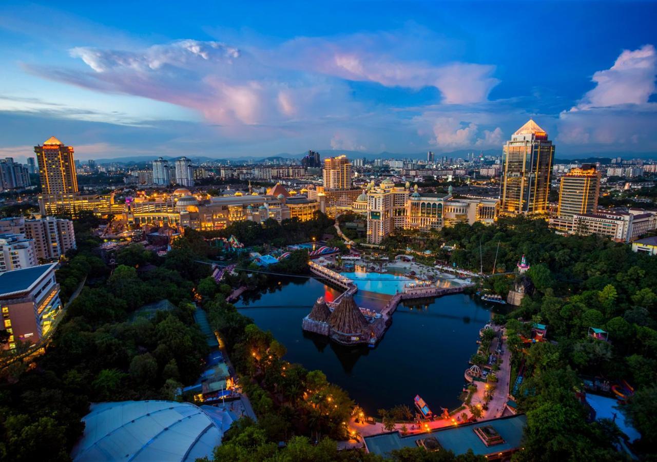 Sunway Pyramid 4*